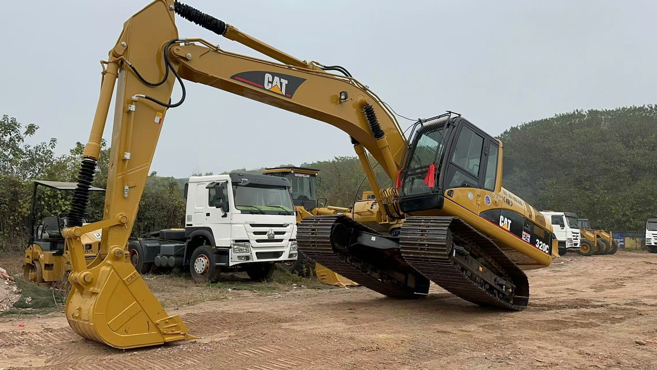 CATERPILLAR 320C excavator - حفارات زحافة: صور 3 CATERPILLAR 320C excavator - حفارات زحافة: صور 3