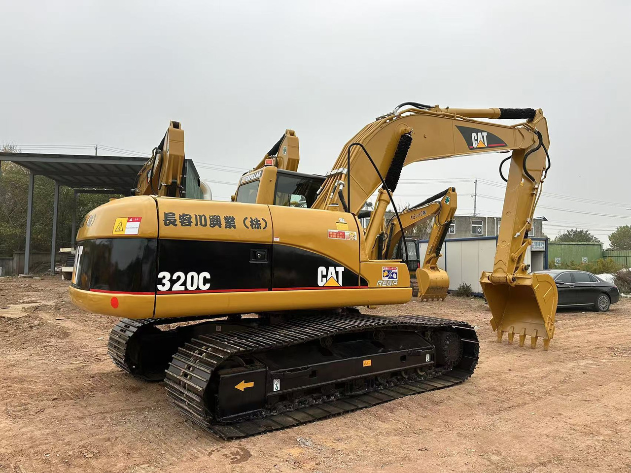 CATERPILLAR 320C excavator - حفارات زحافة: صور 4 CATERPILLAR 320C excavator - حفارات زحافة: صور 4