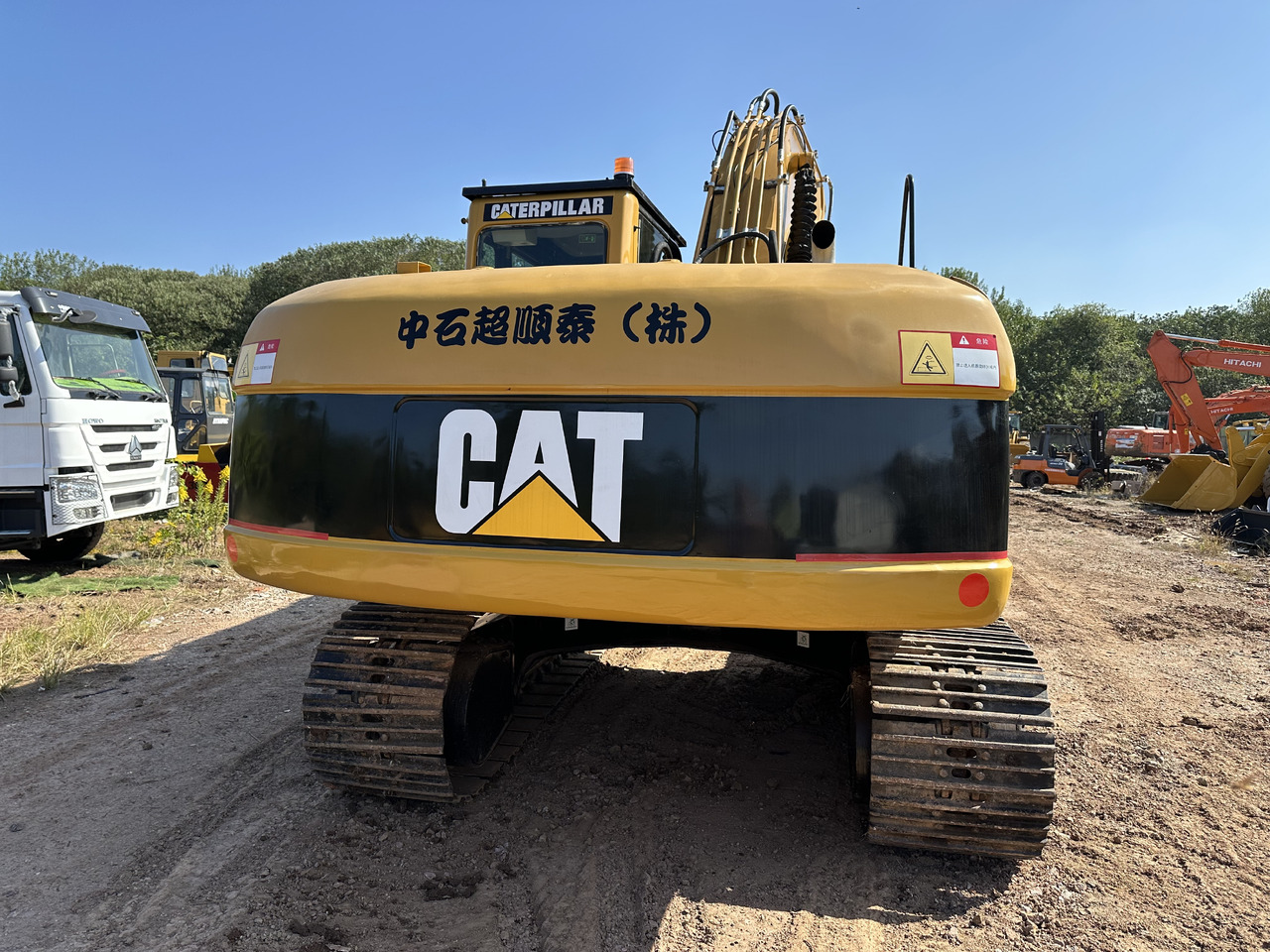 CATERPILLAR 320CL - حفارات زحافة: صور 3 CATERPILLAR 320CL - حفارات زحافة: صور 3