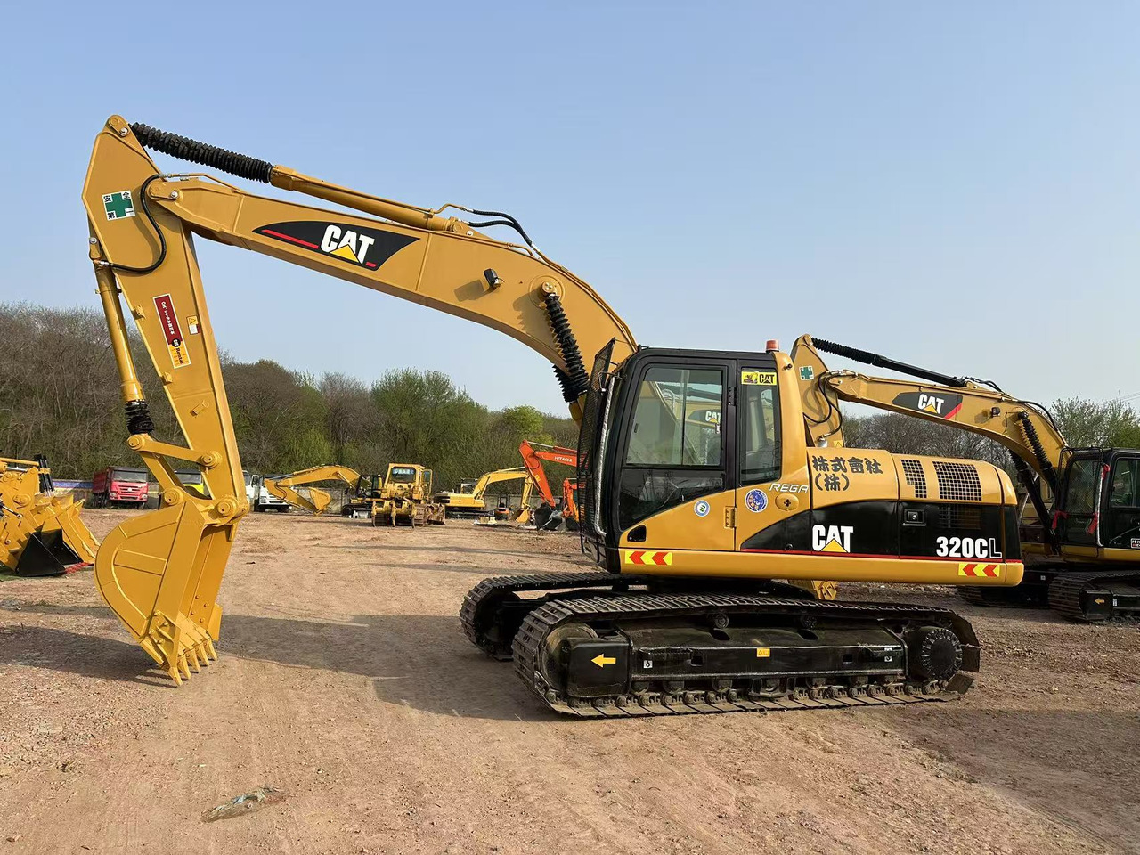 CATERPILLAR 320C - حفارات زحافة: صور 2 CATERPILLAR 320C - حفارات زحافة: صور 2