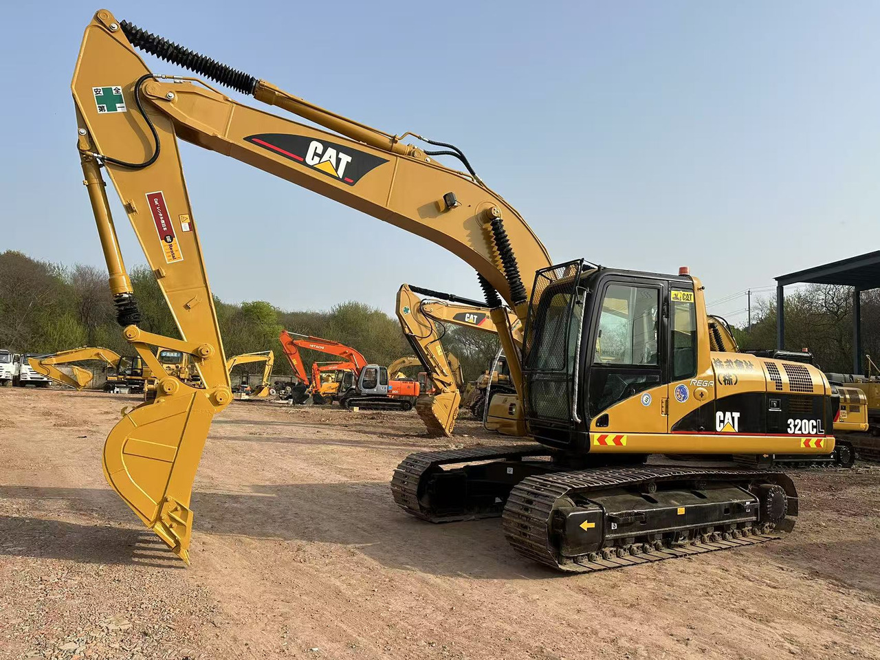CATERPILLAR 320C - حفارات زحافة: صور 4 CATERPILLAR 320C - حفارات زحافة: صور 4