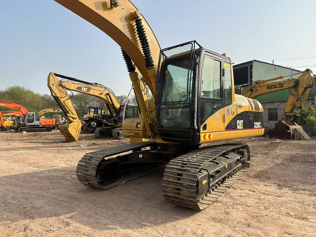 CATERPILLAR 320C - حفارات زحافة: صور 4 CATERPILLAR 320C - حفارات زحافة: صور 4