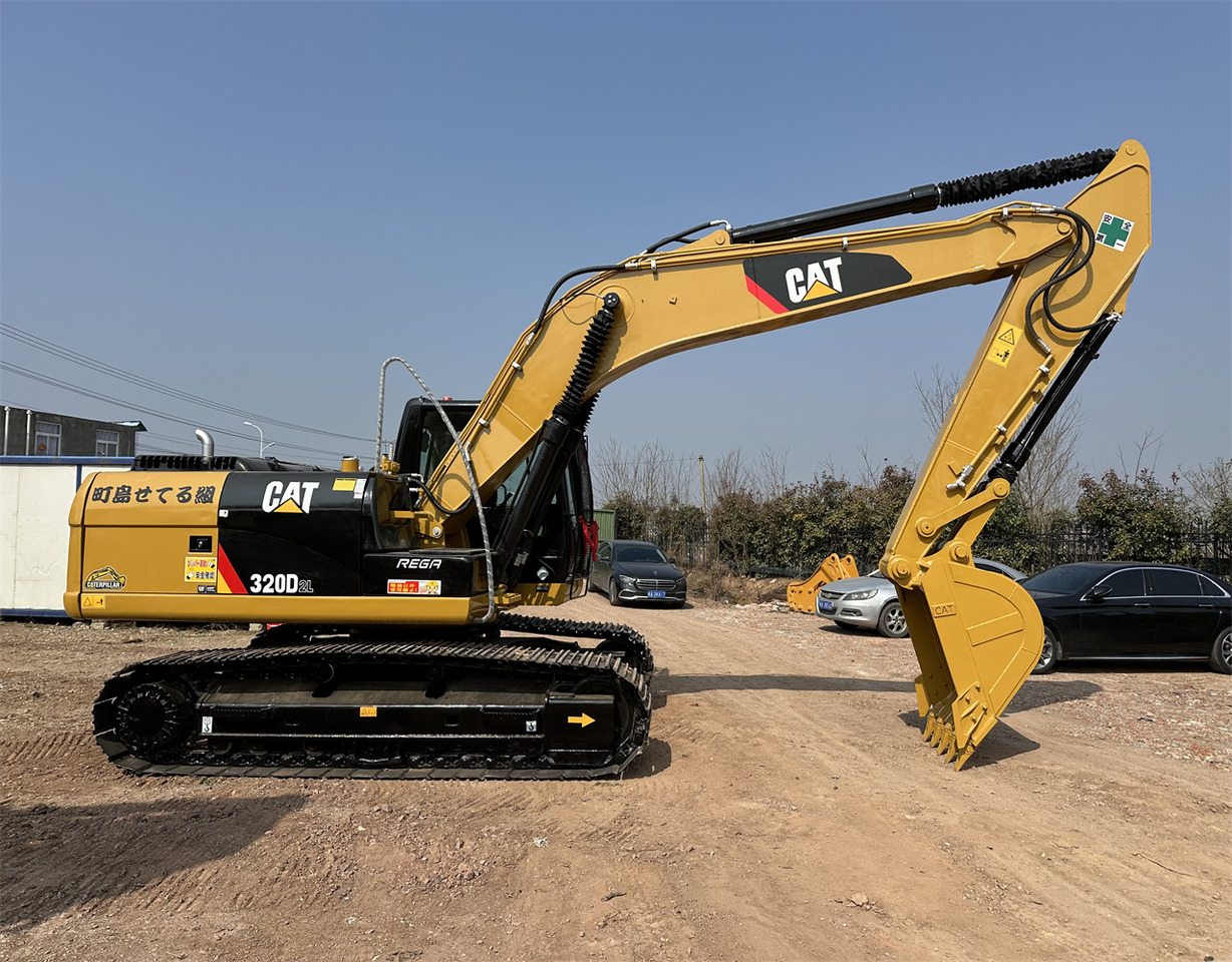 CATERPILLAR 320D2L - حفارات زحافة: صور 2 CATERPILLAR 320D2L - حفارات زحافة: صور 2