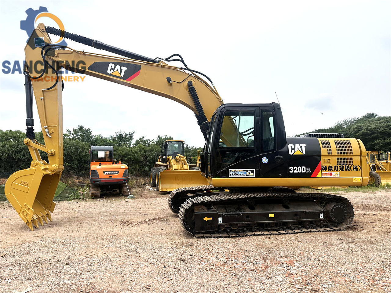 CATERPILLAR 320D2L - حفارات زحافة: صور 3 CATERPILLAR 320D2L - حفارات زحافة: صور 3