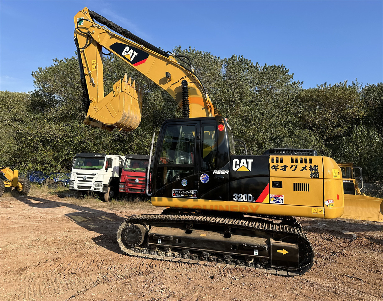CATERPILLAR 320D - حفارات زحافة: صور 1 CATERPILLAR 320D - حفارات زحافة: صور 1