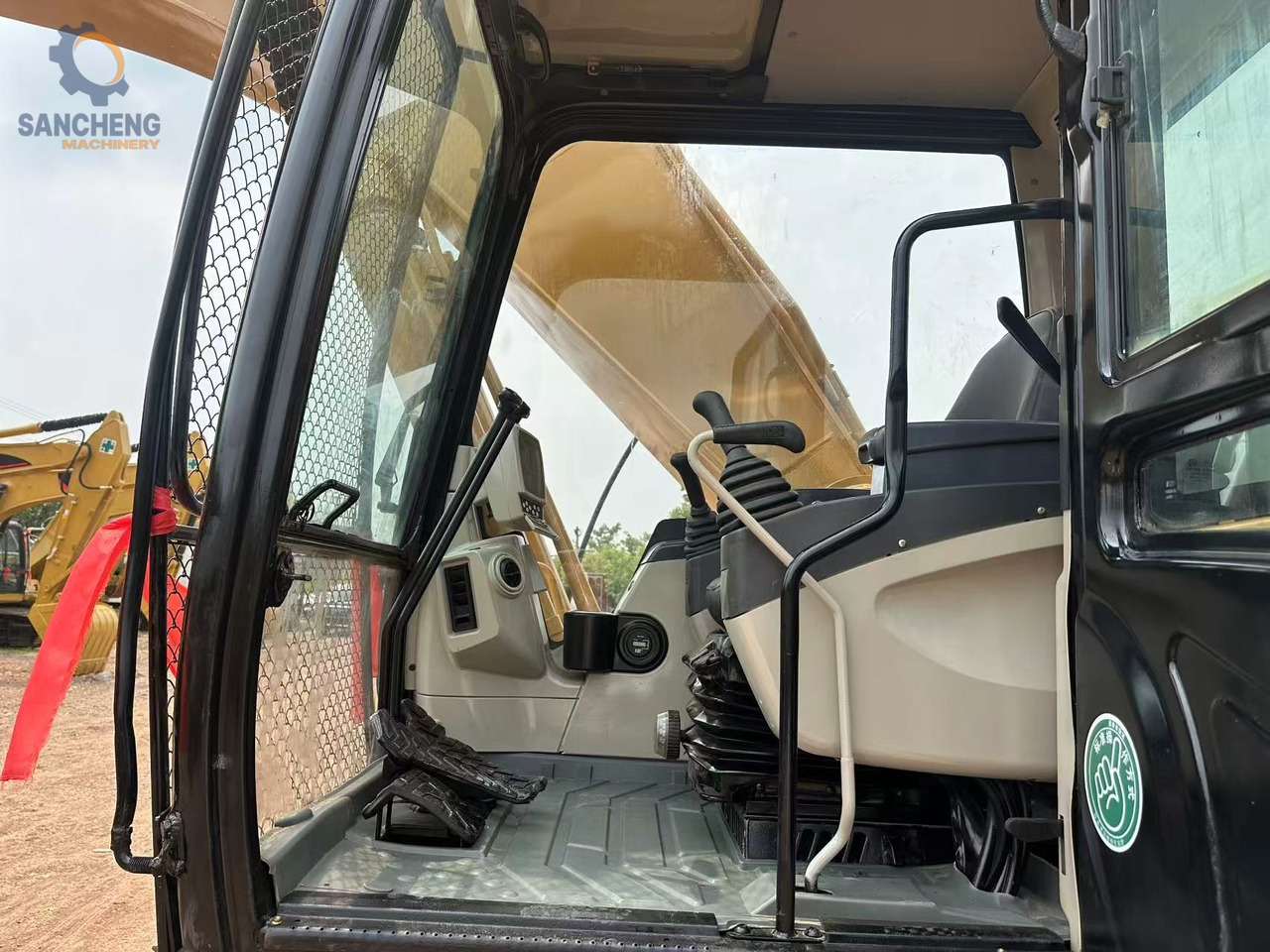 CATERPILLAR 325CL - حفارات زحافة: صور 3 CATERPILLAR 325CL - حفارات زحافة: صور 3