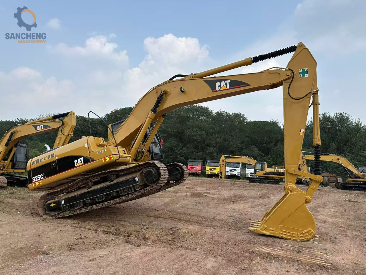 حفارة CATERPILLAR 325CL: صور 1