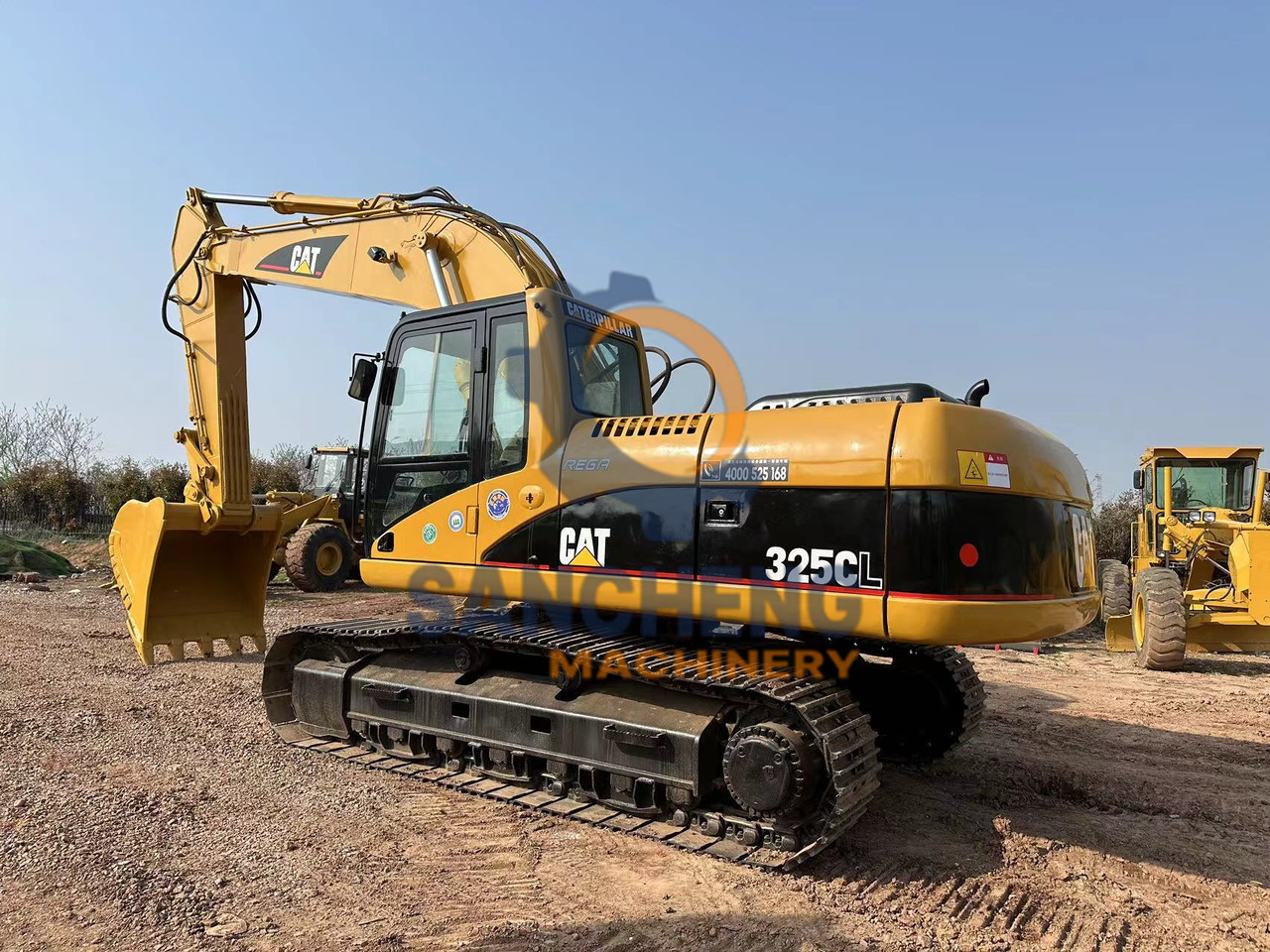 CATERPILLAR 325CL - حفارات زحافة: صور 4 CATERPILLAR 325CL - حفارات زحافة: صور 4