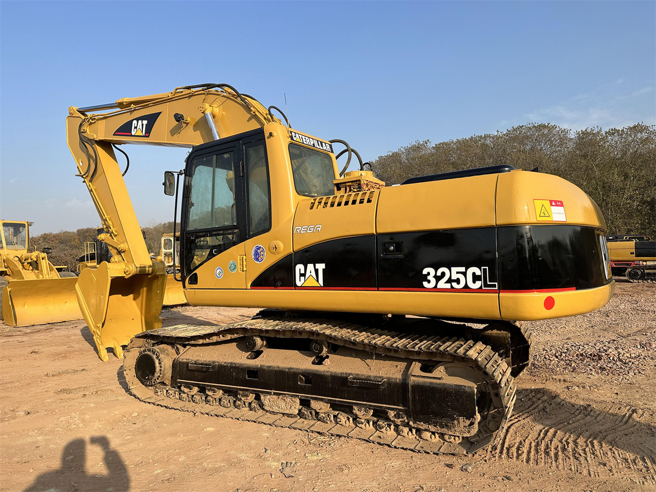 CATERPILLAR 325C - حفارات زحافة: صور 2 CATERPILLAR 325C - حفارات زحافة: صور 2