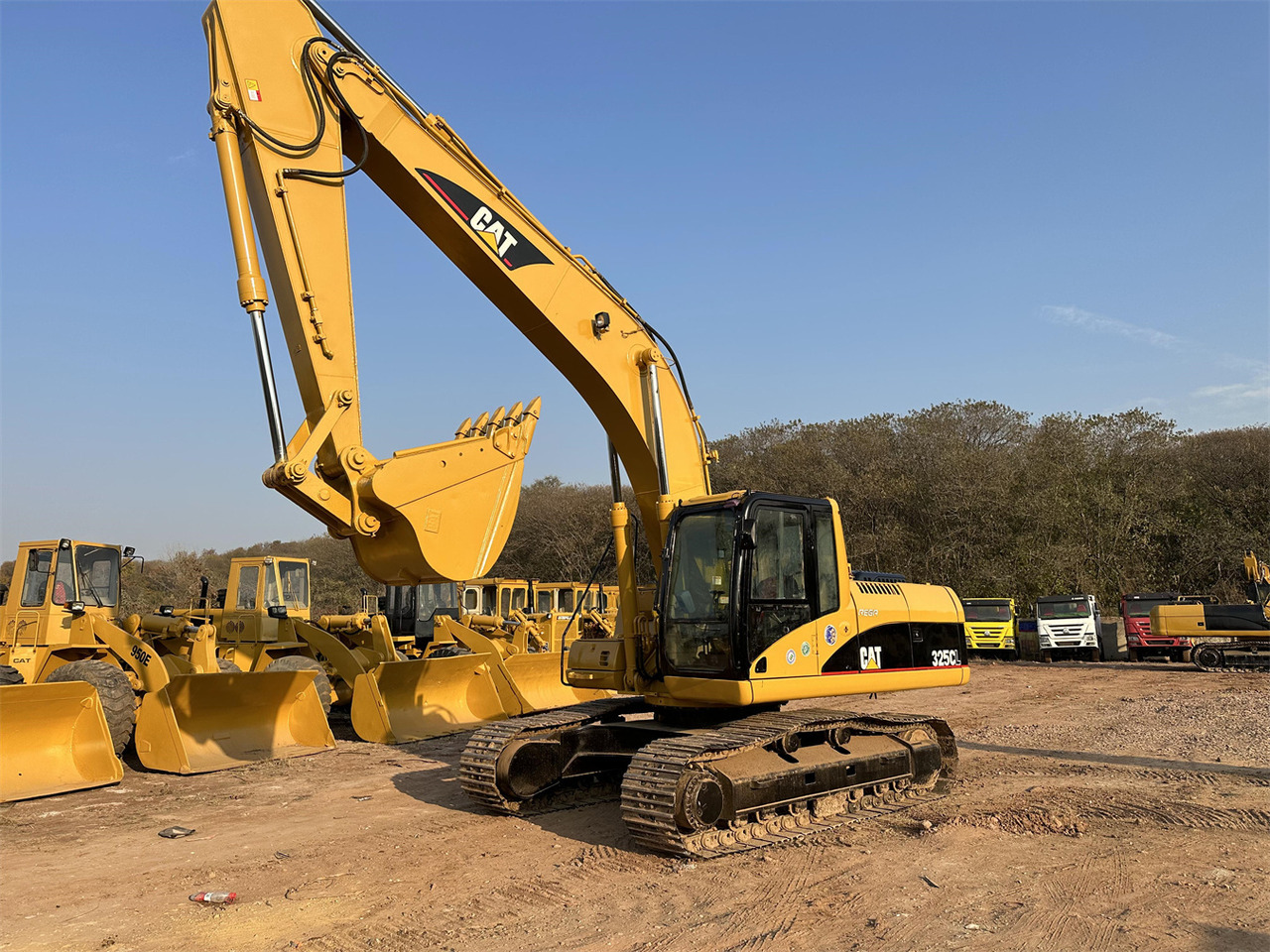 CATERPILLAR 325C - حفارات زحافة: صور 2 CATERPILLAR 325C - حفارات زحافة: صور 2