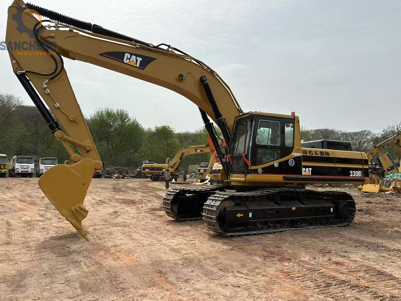 حفارات زحافة CATERPILLAR 330BL: صور 6 حفارات زحافة CATERPILLAR 330BL: صور 6
