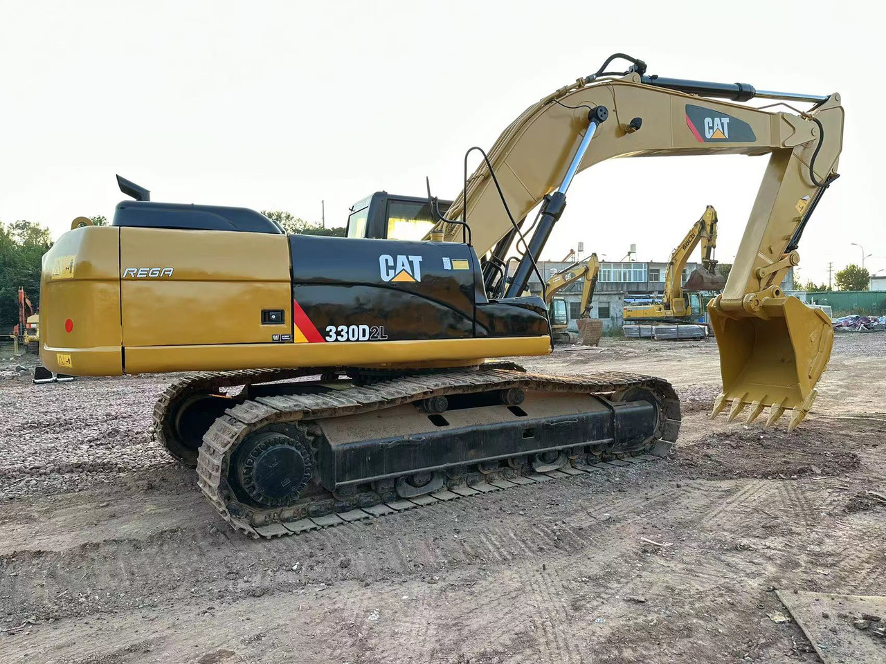 CATERPILLAR 330D2L excavator - حفارات زحافة: صور 1 CATERPILLAR 330D2L excavator - حفارات زحافة: صور 1