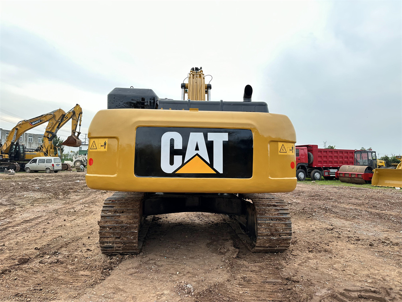 حفارات زحافة CATERPILLAR 330D: صور 10