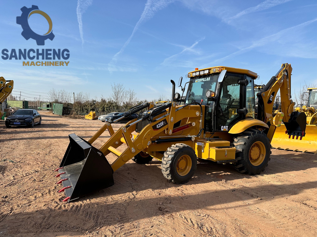 CATERPILLAR 420F2 - حفار متعدد الاستخدام: صور 1 CATERPILLAR 420F2 - حفار متعدد الاستخدام: صور 1