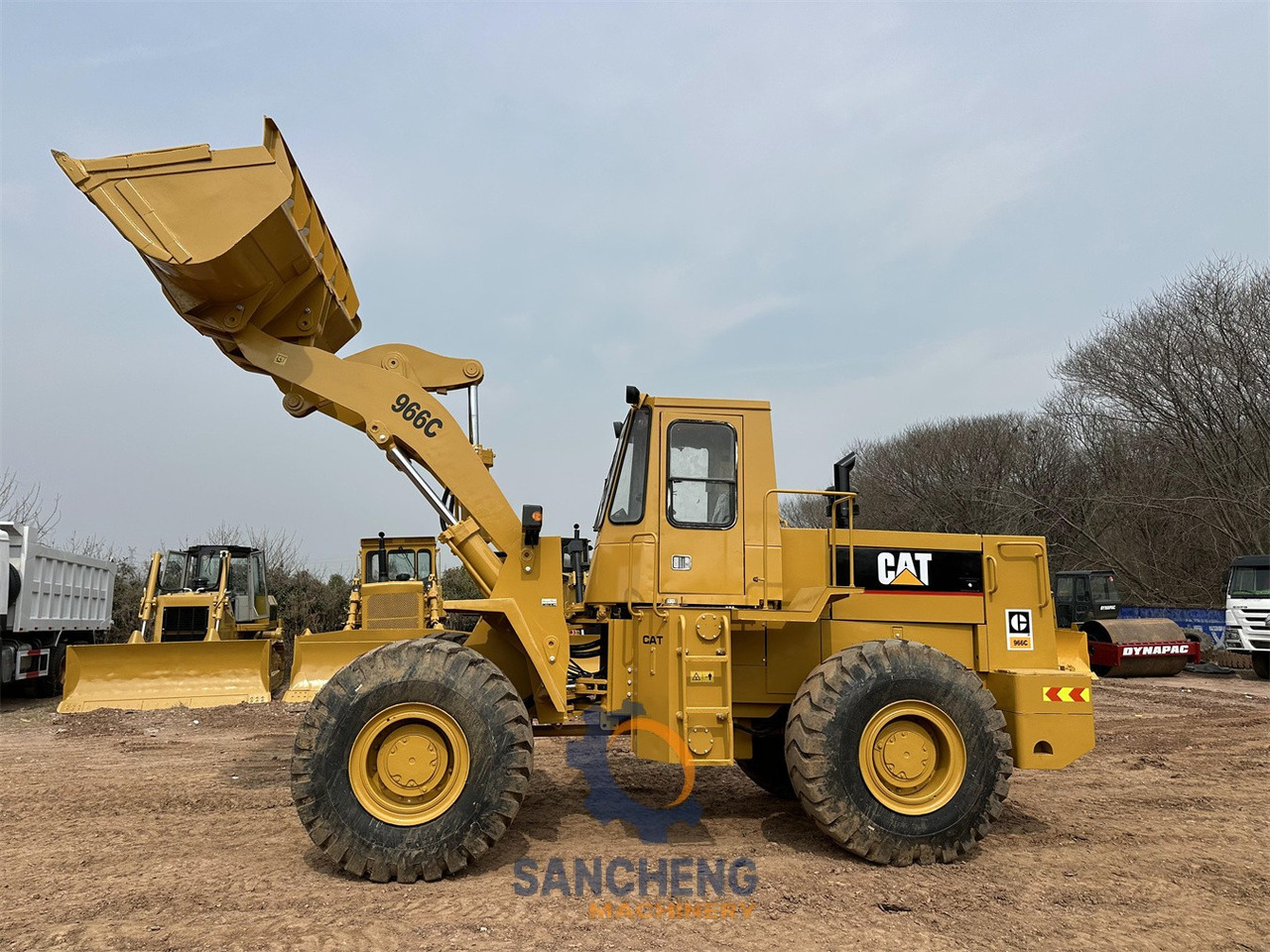 CATERPILLAR 966C wheel loader - اللودر بعجل: صور 3 CATERPILLAR 966C wheel loader - اللودر بعجل: صور 3