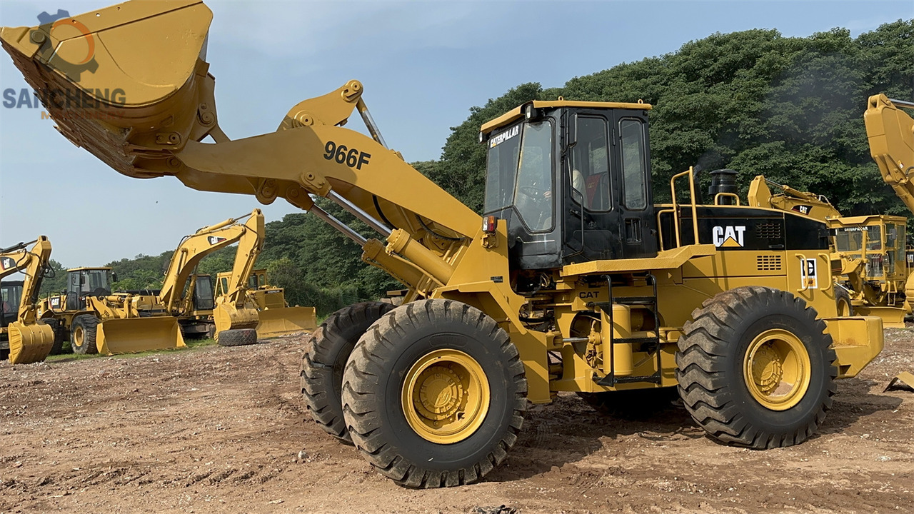 CATERPILLAR 966F - اللودر بعجل: صور 1 CATERPILLAR 966F - اللودر بعجل: صور 1
