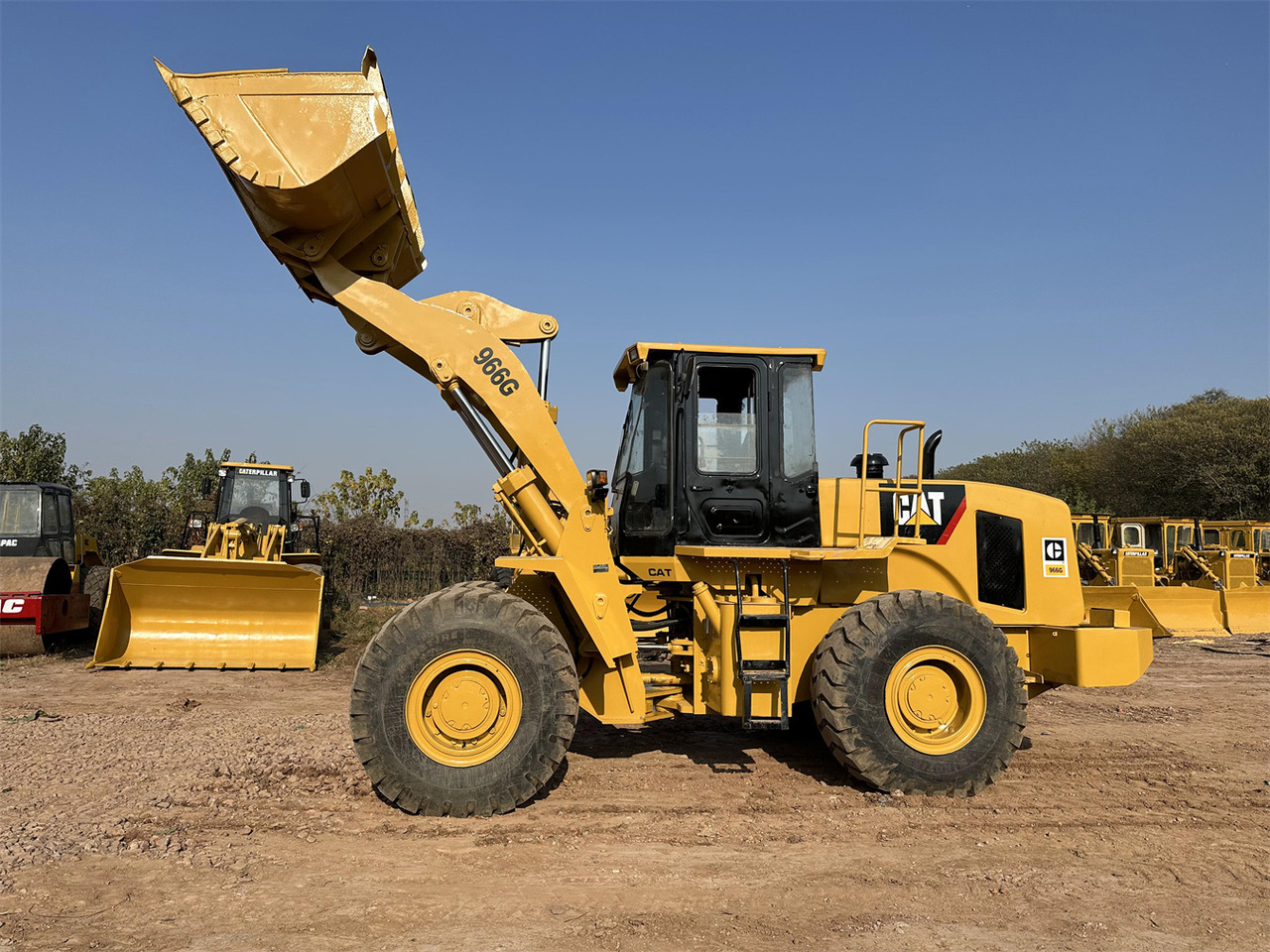 اللودر بعجل CATERPILLAR 966G: صور 6 اللودر بعجل CATERPILLAR 966G: صور 6