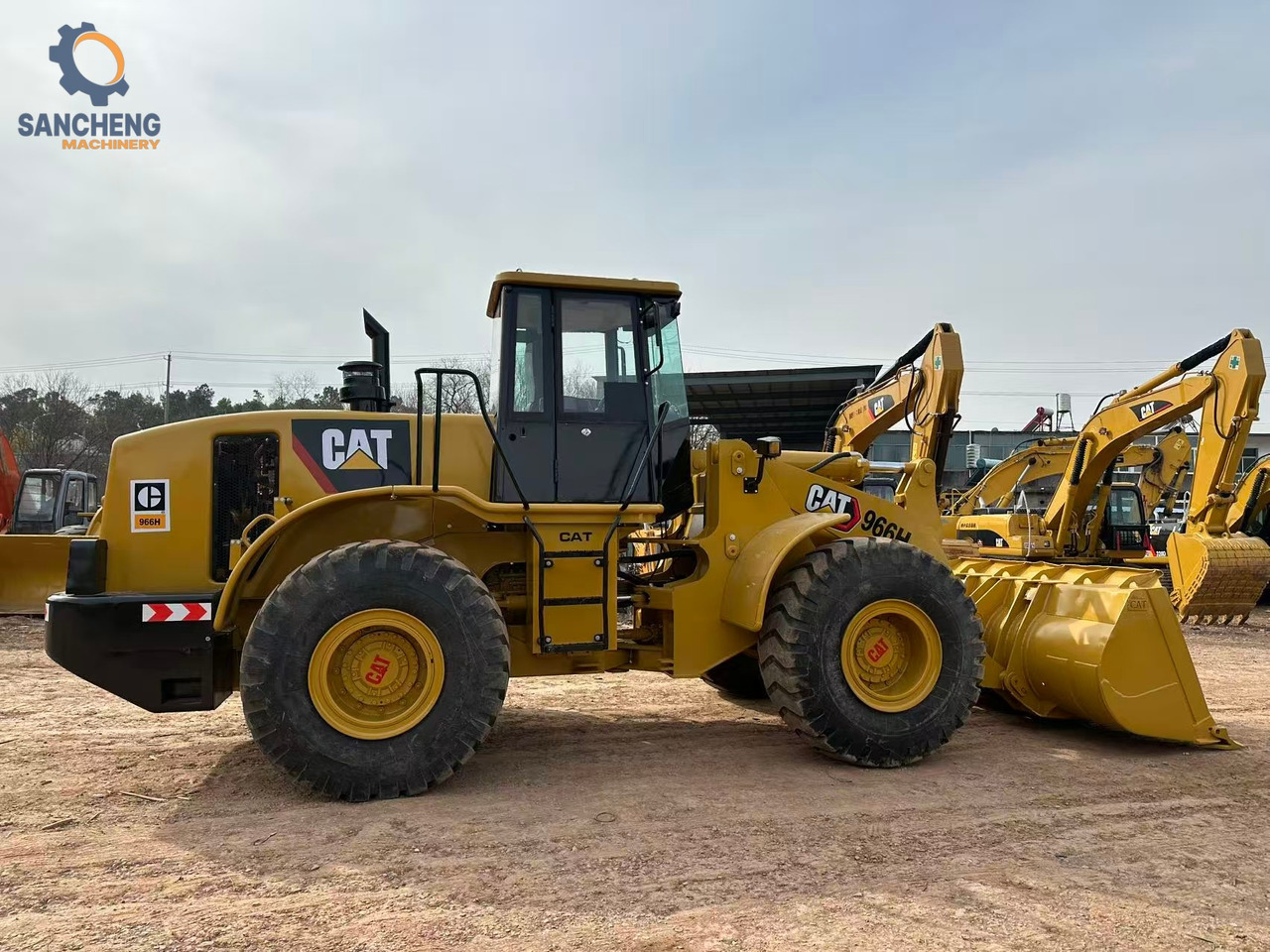 لودر CATERPILLAR 966H: صور 6