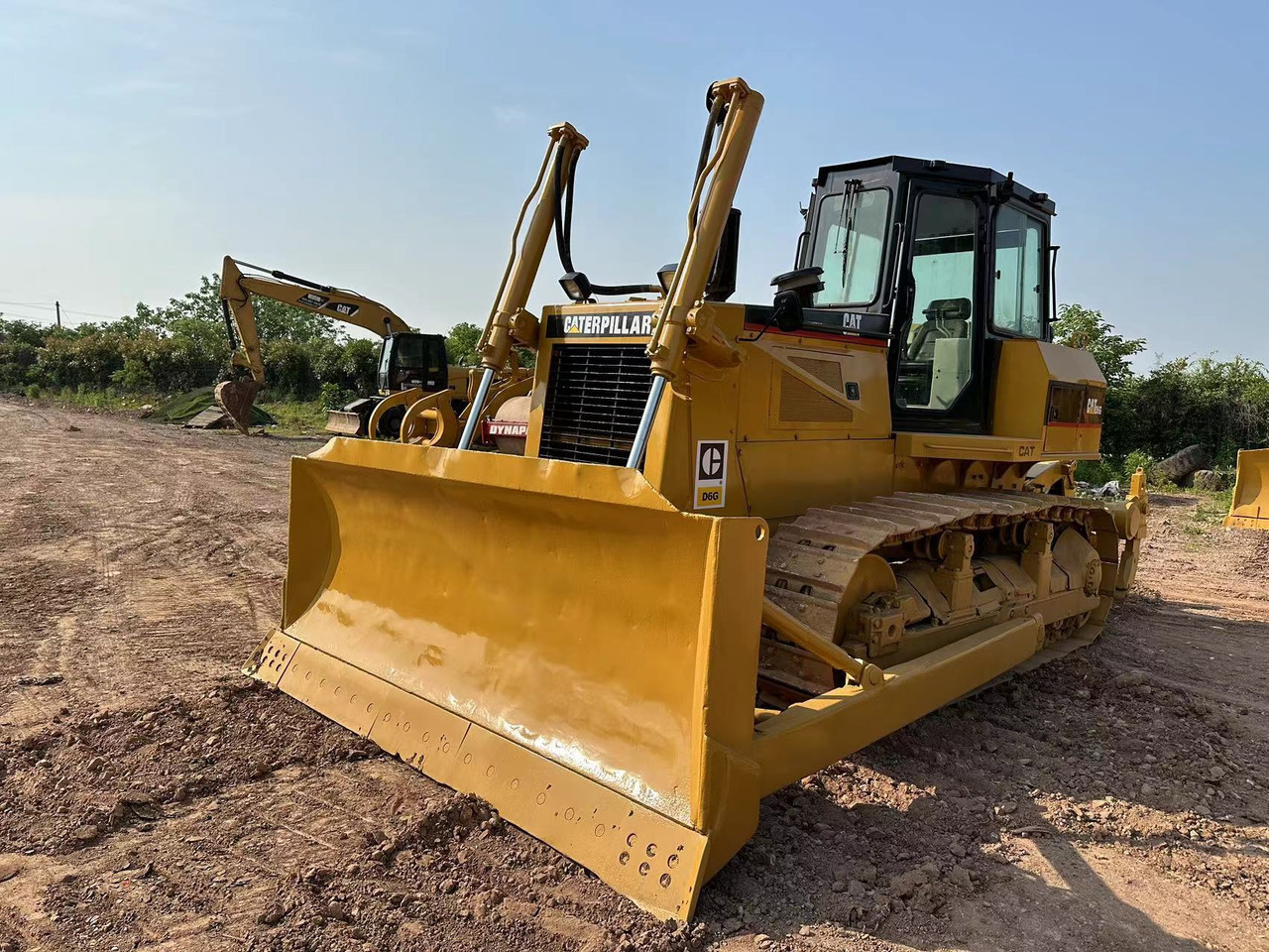 CATERPILLAR D6G Crawler Dozer - بلدوزر: صور 5 CATERPILLAR D6G Crawler Dozer - بلدوزر: صور 5