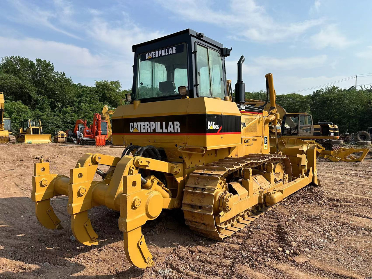 CATERPILLAR D6G Crawler Dozer - بلدوزر: صور 1 CATERPILLAR D6G Crawler Dozer - بلدوزر: صور 1
