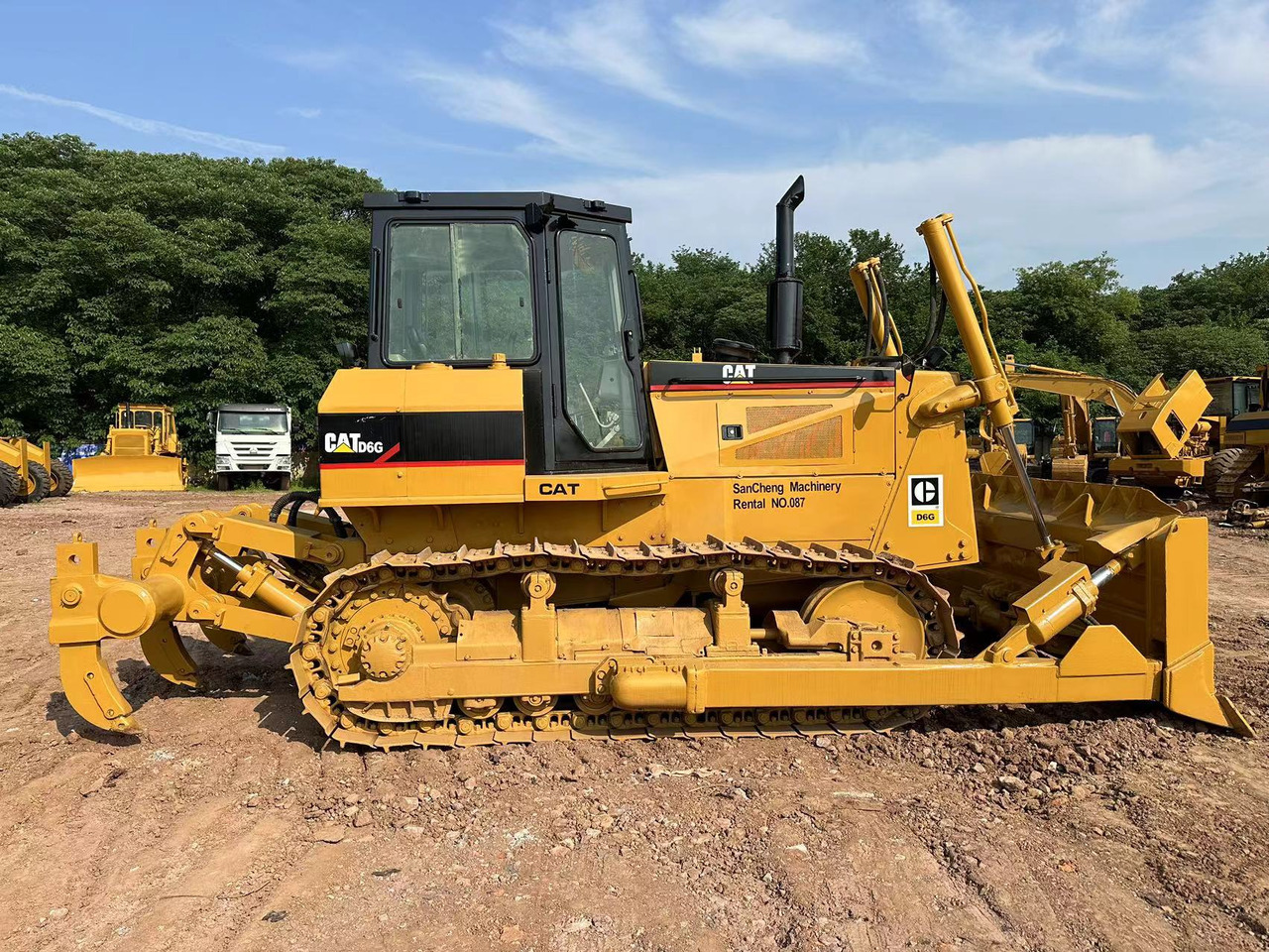 CATERPILLAR D6G Crawler Dozer - بلدوزر: صور 5 CATERPILLAR D6G Crawler Dozer - بلدوزر: صور 5