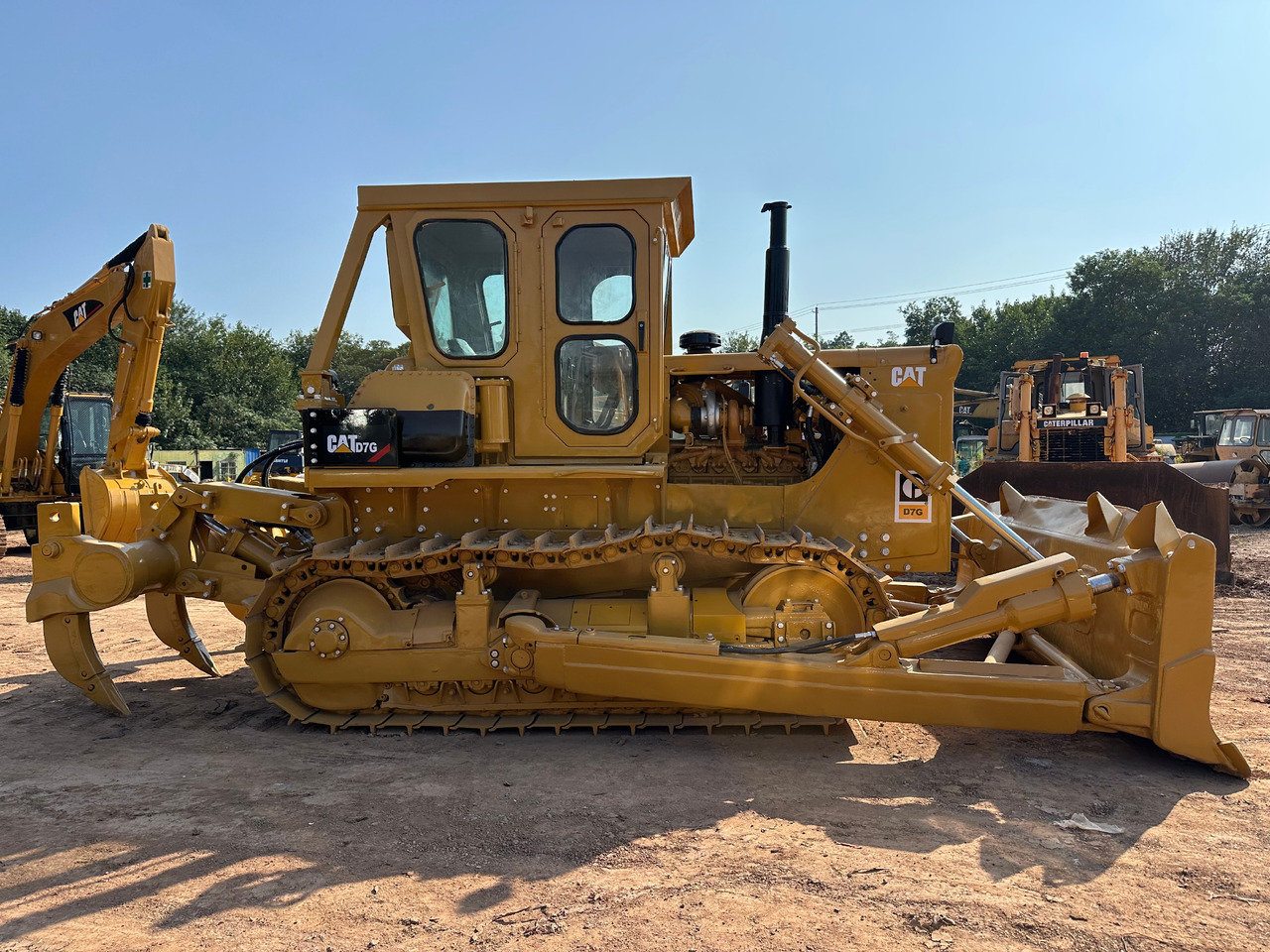 CATERPILLAR D7G bulldozer - بلدوزر: صور 3 CATERPILLAR D7G bulldozer - بلدوزر: صور 3