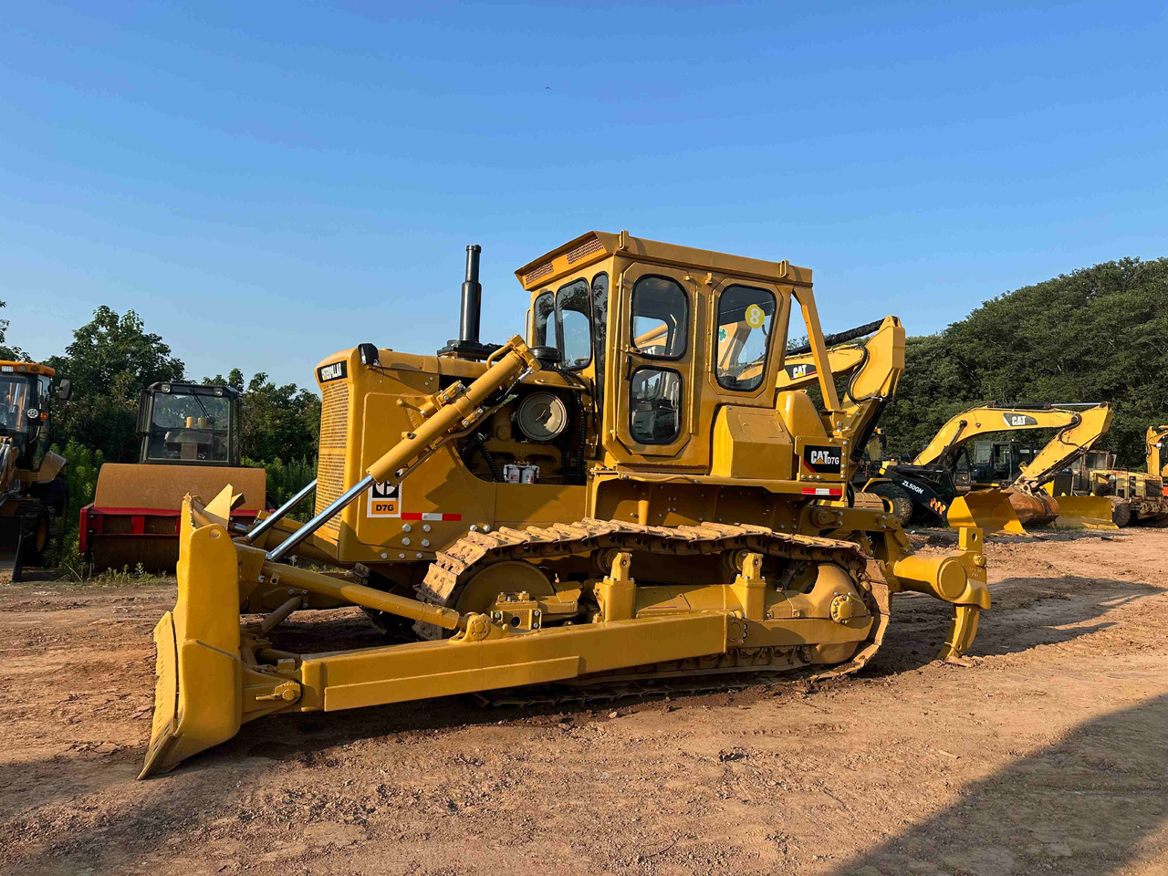 CATERPILLAR D7G - بلدوزر: صور 3 CATERPILLAR D7G - بلدوزر: صور 3
