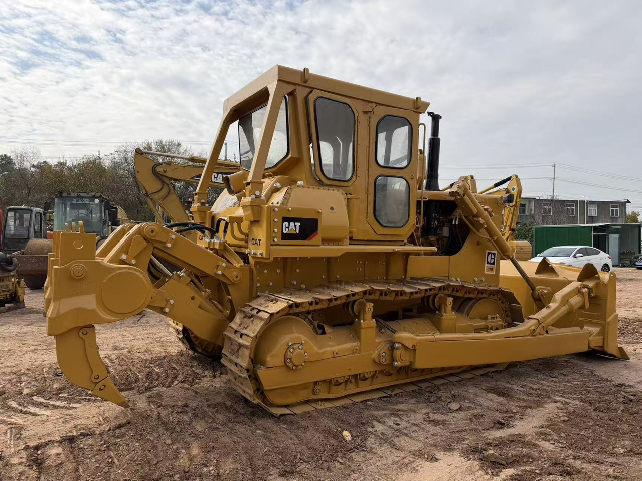 CATERPILLAR D7G - بلدوزر: صور 1 CATERPILLAR D7G - بلدوزر: صور 1