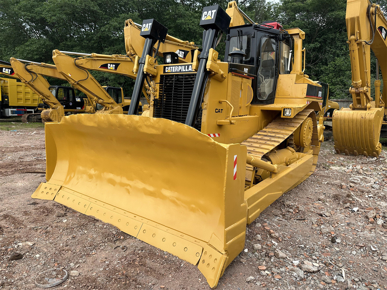 CATERPILLAR D7R - بلدوزر: صور 4 CATERPILLAR D7R - بلدوزر: صور 4