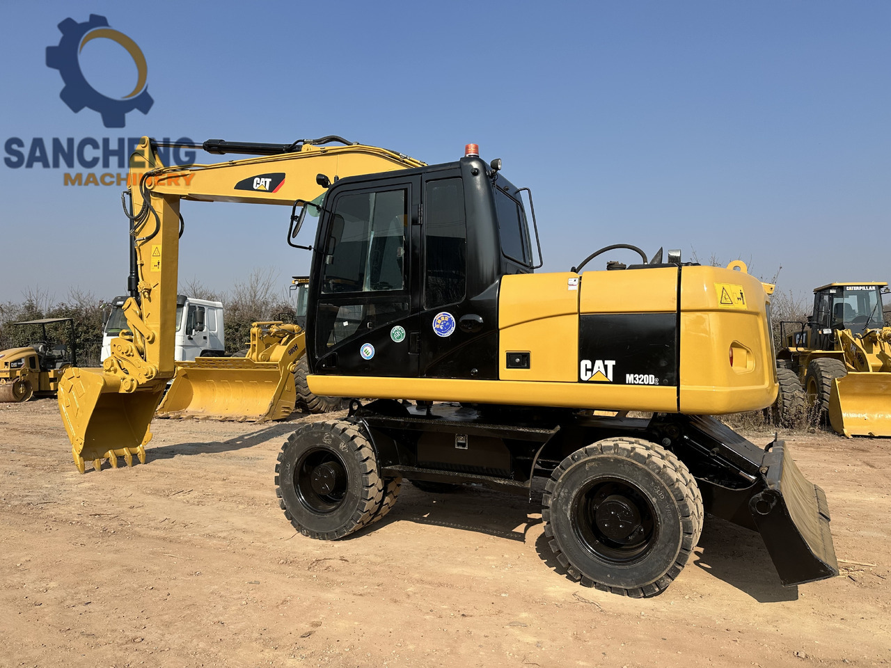CATERPILLAR M320D2 - حفارة على عجلات: صور 3 CATERPILLAR M320D2 - حفارة على عجلات: صور 3