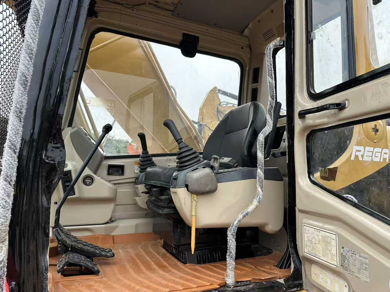 تأجير Caterpillar 320BL excavator Caterpillar 320BL excavator: صور 9 تأجير Caterpillar 320BL excavator Caterpillar 320BL excavator: صور 9