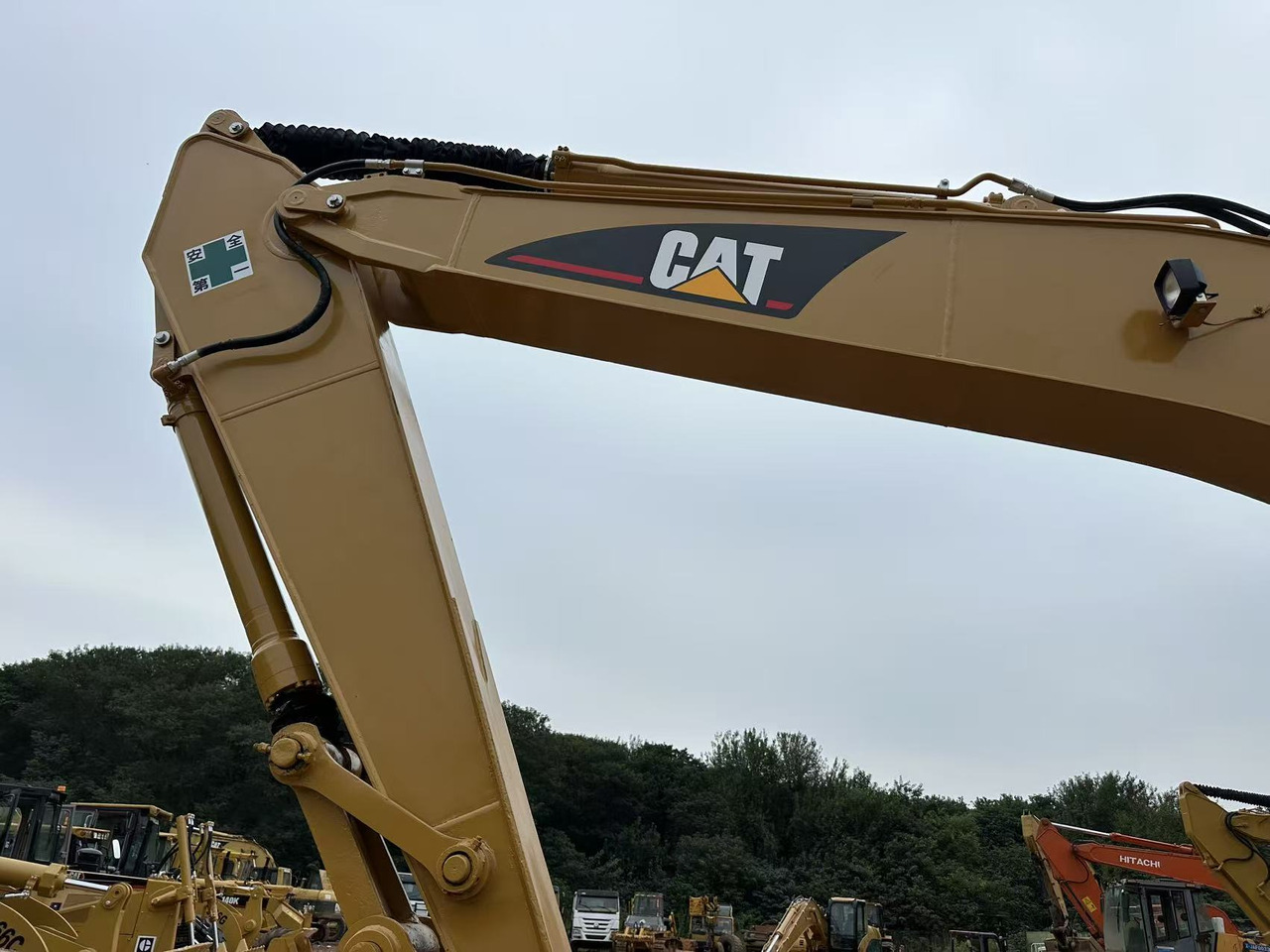 Caterpillar 320BL excavator - حفارة: صور 3 Caterpillar 320BL excavator - حفارة: صور 3