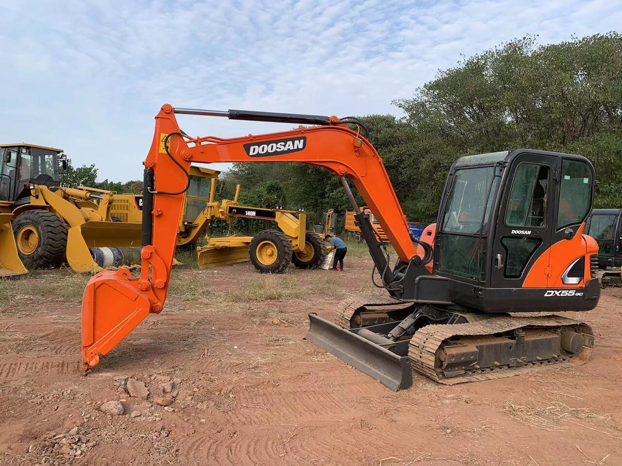 DOOSAN DX55 excavator - حفارة: صور 1 DOOSAN DX55 excavator - حفارة: صور 1