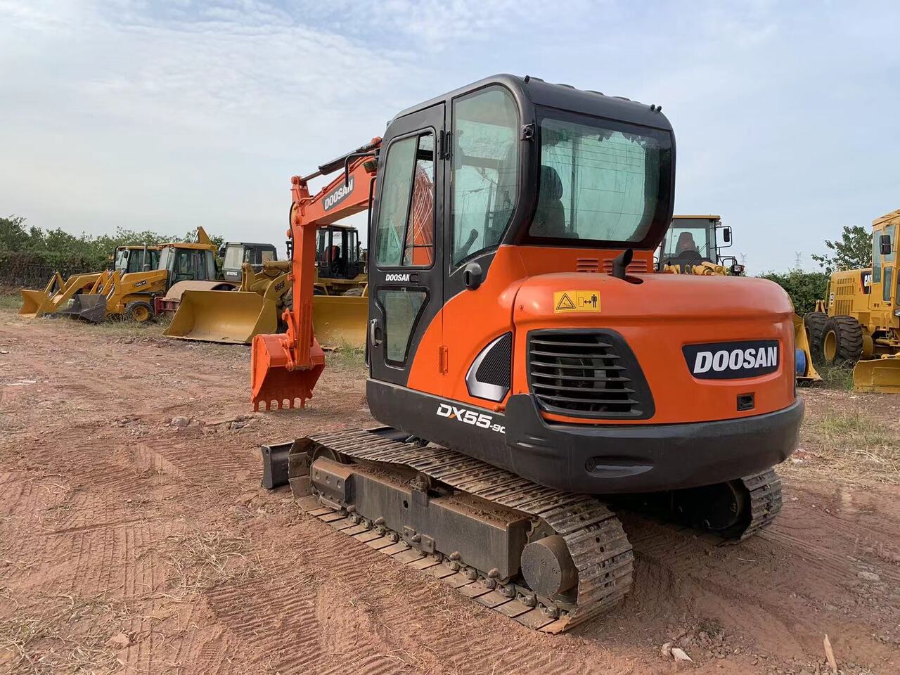 DOOSAN DX55 - حفارة: صور 2 DOOSAN DX55 - حفارة: صور 2
