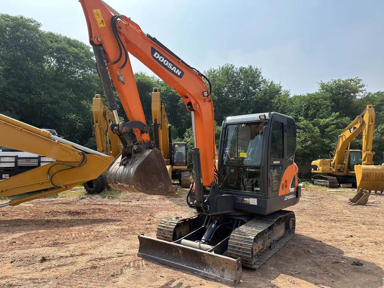 DOOSAN DX60 - حفارة مصغرة: صور 3 DOOSAN DX60 - حفارة مصغرة: صور 3