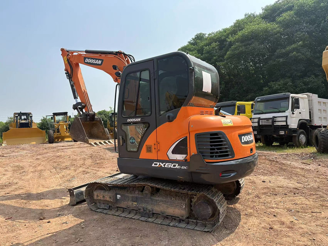 DOOSAN DX60 - حفارة مصغرة: صور 2 DOOSAN DX60 - حفارة مصغرة: صور 2