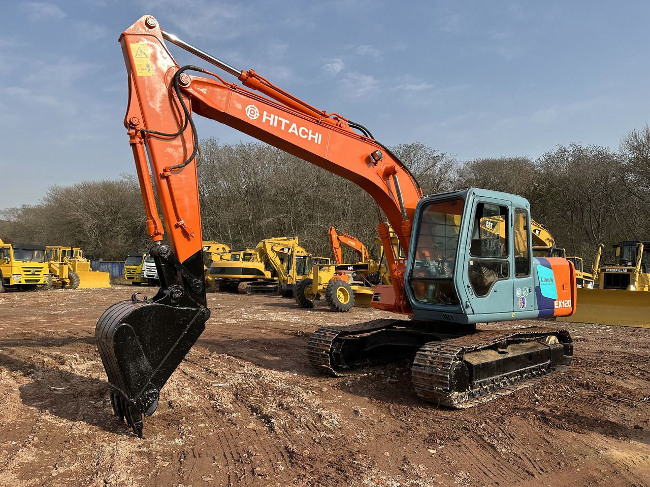 HITACHI EX120 - حفارات زحافة: صور 3 HITACHI EX120 - حفارات زحافة: صور 3