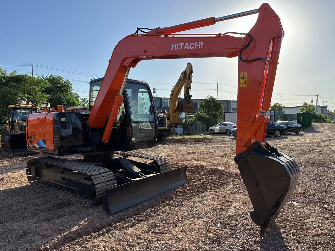 HITACHI ZAXIS ZX70 - حفارة مصغرة: صور 4 HITACHI ZAXIS ZX70 - حفارة مصغرة: صور 4