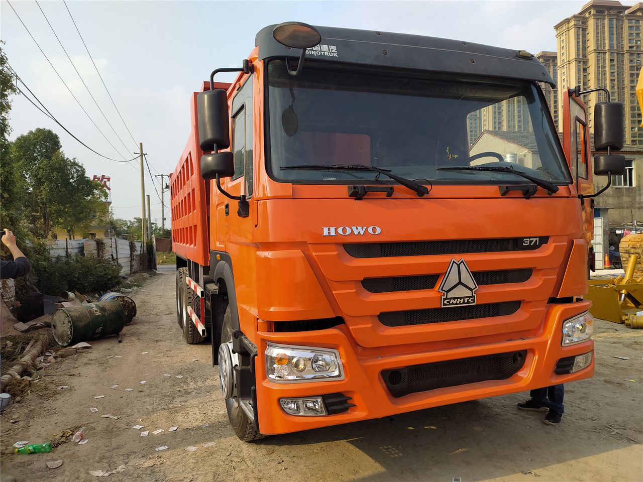 HOWO 371hp - قلابات: صور 1 HOWO 371hp - قلابات: صور 1