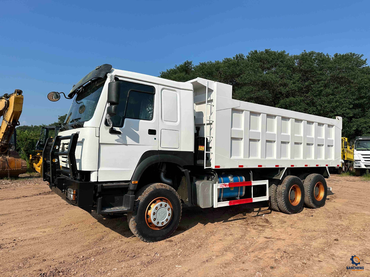 HOWO 400 With Bumper - قلابات: صور 4 HOWO 400 With Bumper - قلابات: صور 4