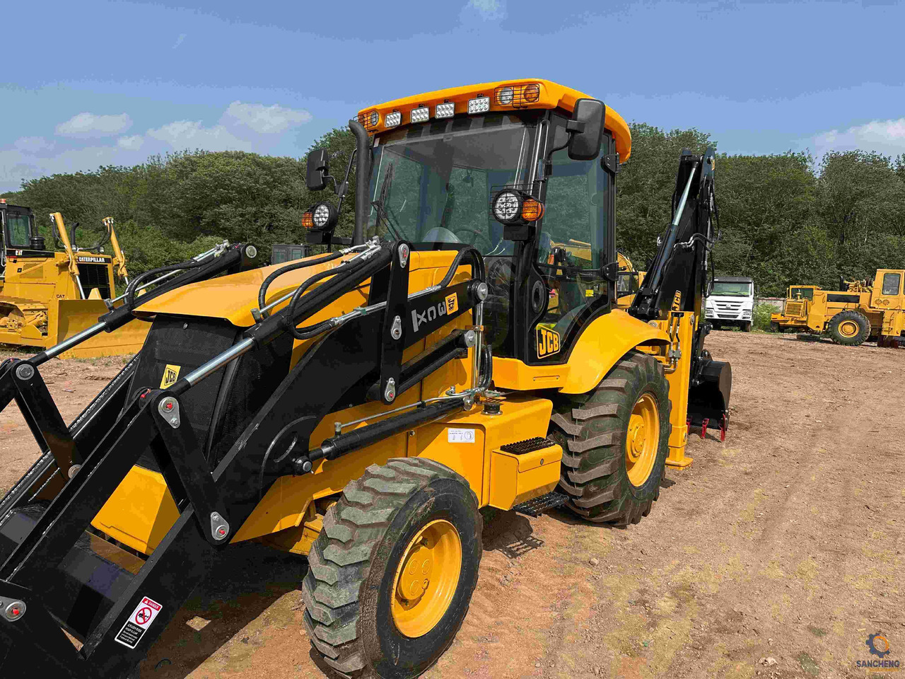 JCB 3CX Backhoe loader - حفار متعدد الاستخدام: صور 4 JCB 3CX Backhoe loader - حفار متعدد الاستخدام: صور 4