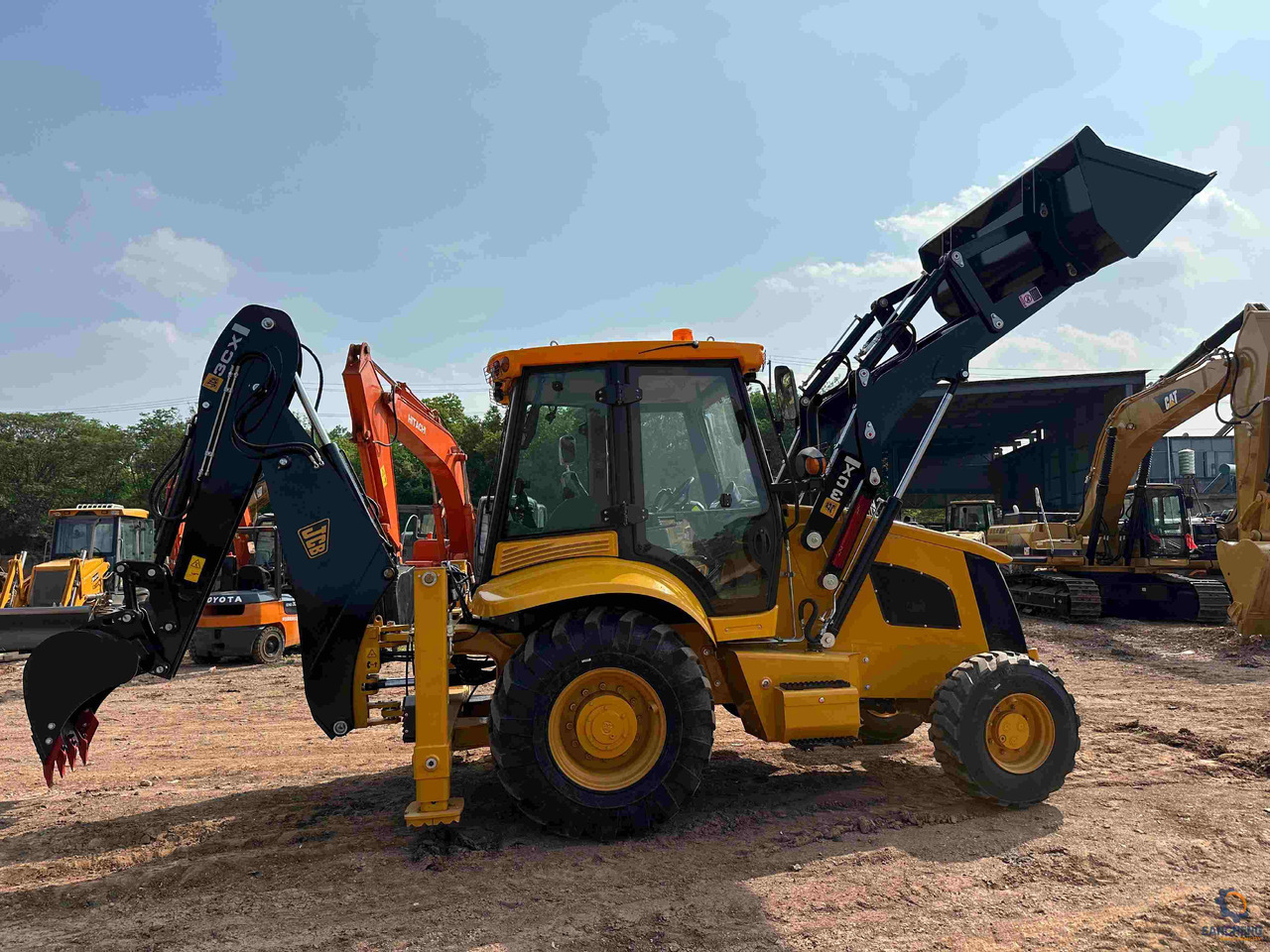حفار متعدد الاستخدام JCB 3CX Backhoe loader: صور 8 حفار متعدد الاستخدام JCB 3CX Backhoe loader: صور 8