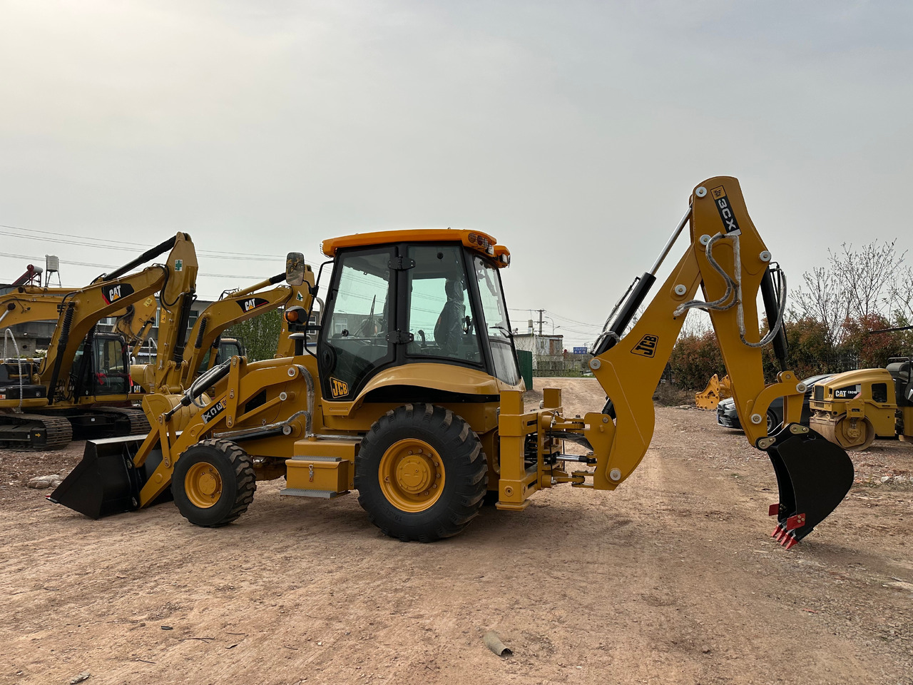 JCB 3CX - حفار متعدد الاستخدام: صور 2 JCB 3CX - حفار متعدد الاستخدام: صور 2