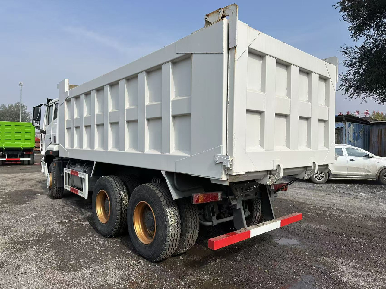SINOTRUK HOHAN 400hp 6x4 tipper truck - قلابات: صور 5 SINOTRUK HOHAN 400hp 6x4 tipper truck - قلابات: صور 5