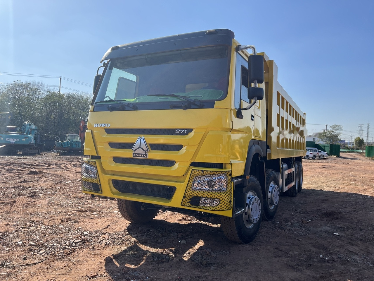SINOTRUK HOWO 371 Dump Truck 8x4 - قلابات: صور 3 SINOTRUK HOWO 371 Dump Truck 8x4 - قلابات: صور 3