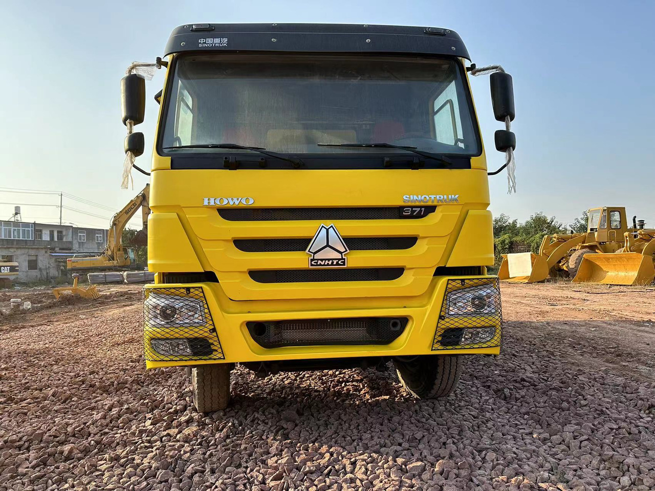 SINOTRUK HOWO 371 Dump Truck - قلابات: صور 4 SINOTRUK HOWO 371 Dump Truck - قلابات: صور 4