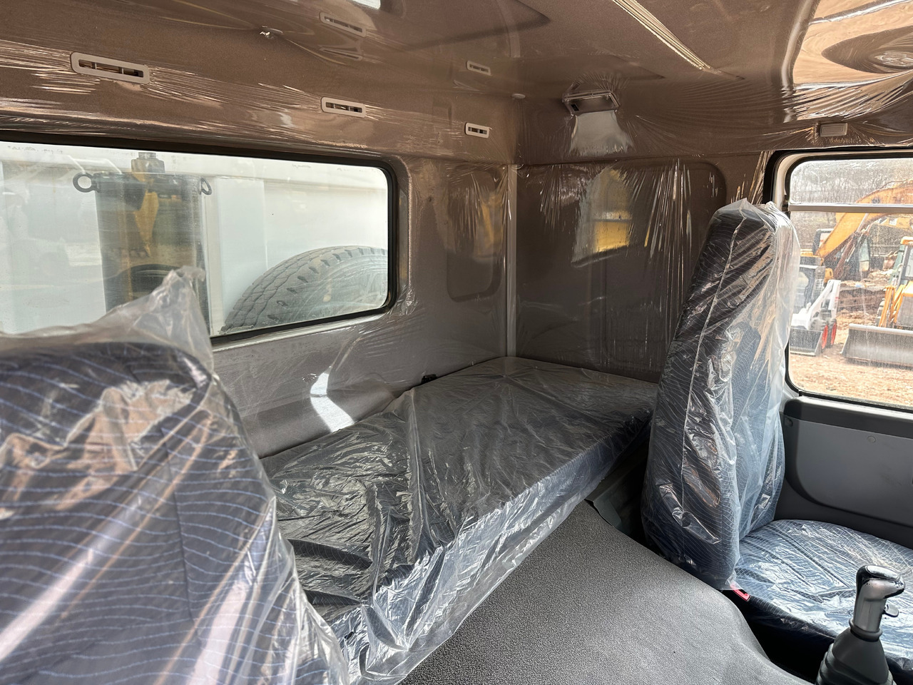 SINOTRUK HOWO 371hp 6x4 Dump truck - قلابات: صور 4 SINOTRUK HOWO 371hp 6x4 Dump truck - قلابات: صور 4