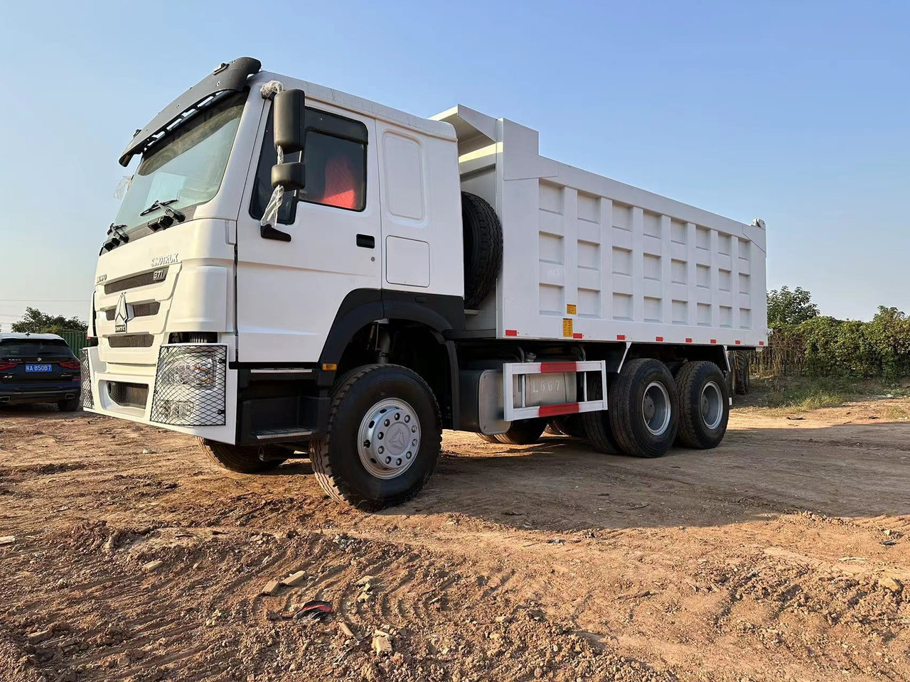SINOTRUK HOWO 371hp 6x4 - قلابات: صور 4 SINOTRUK HOWO 371hp 6x4 - قلابات: صور 4