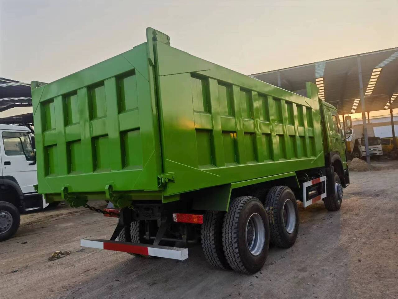 SINOTRUK HOWO 375 - قلابات: صور 5 SINOTRUK HOWO 375 - قلابات: صور 5