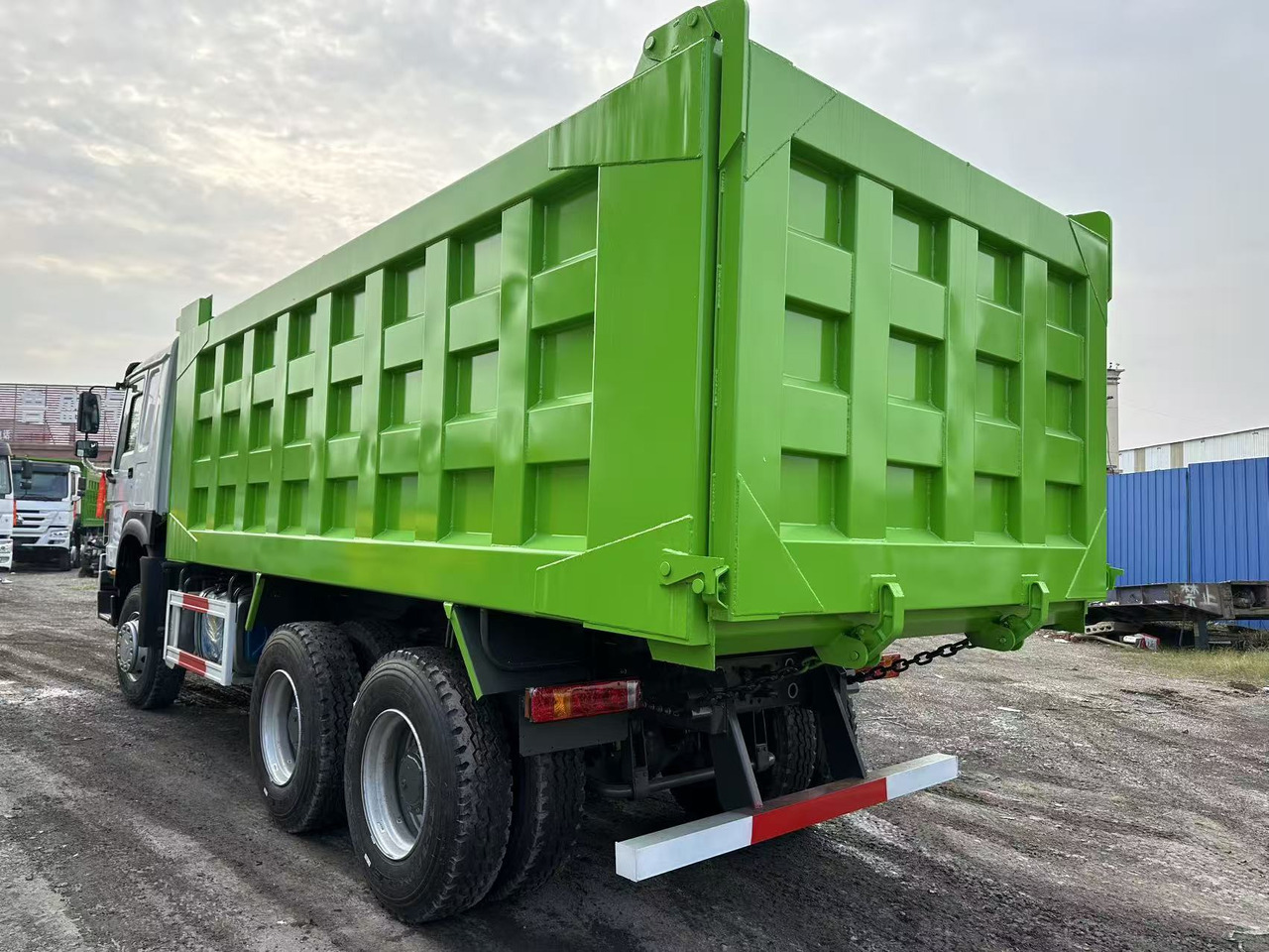 SINOTRUK HOWO 400HP 6X4 Tipper Truck - قلابات: صور 5 SINOTRUK HOWO 400HP 6X4 Tipper Truck - قلابات: صور 5